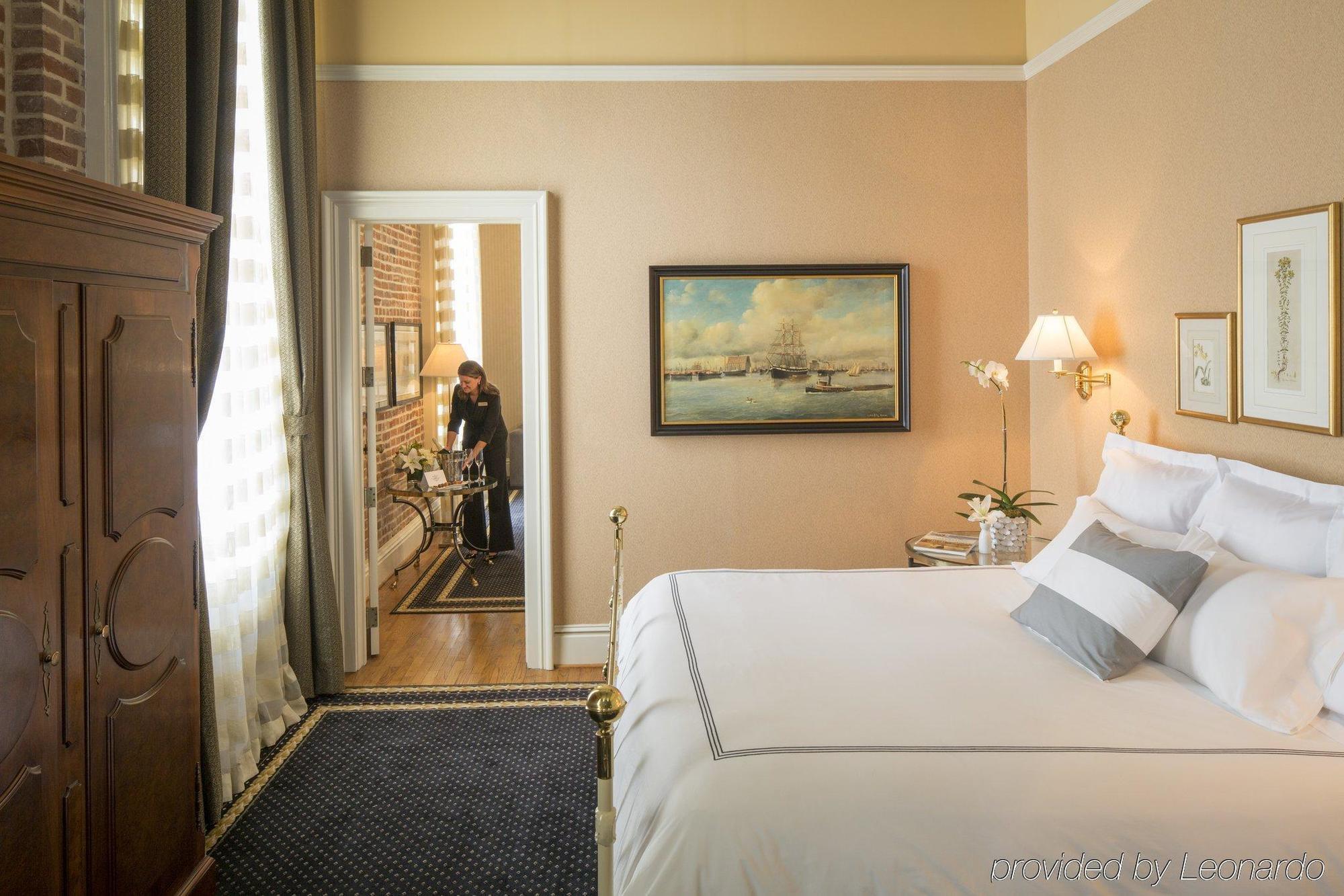 The Tremont House, Galveston, A Tribute Portfolio Hotel Bagian luar foto